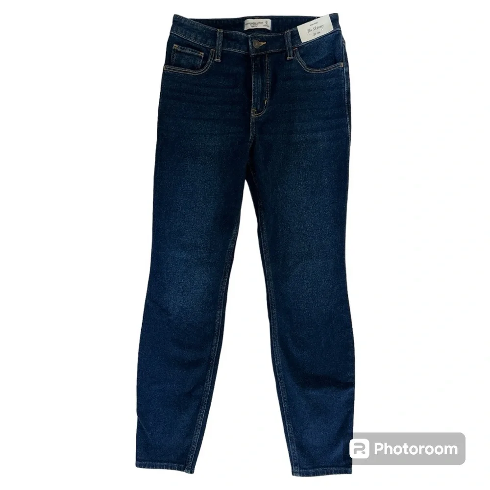 BNWT Abercrombie & Fitch- The Skinny high rise jeans - Picture 1 of 4